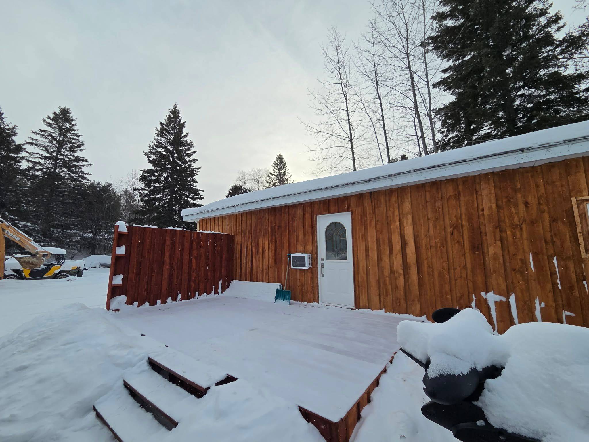 Kirkland Lake, ON P2N 3N9,150 Burnside DR #15