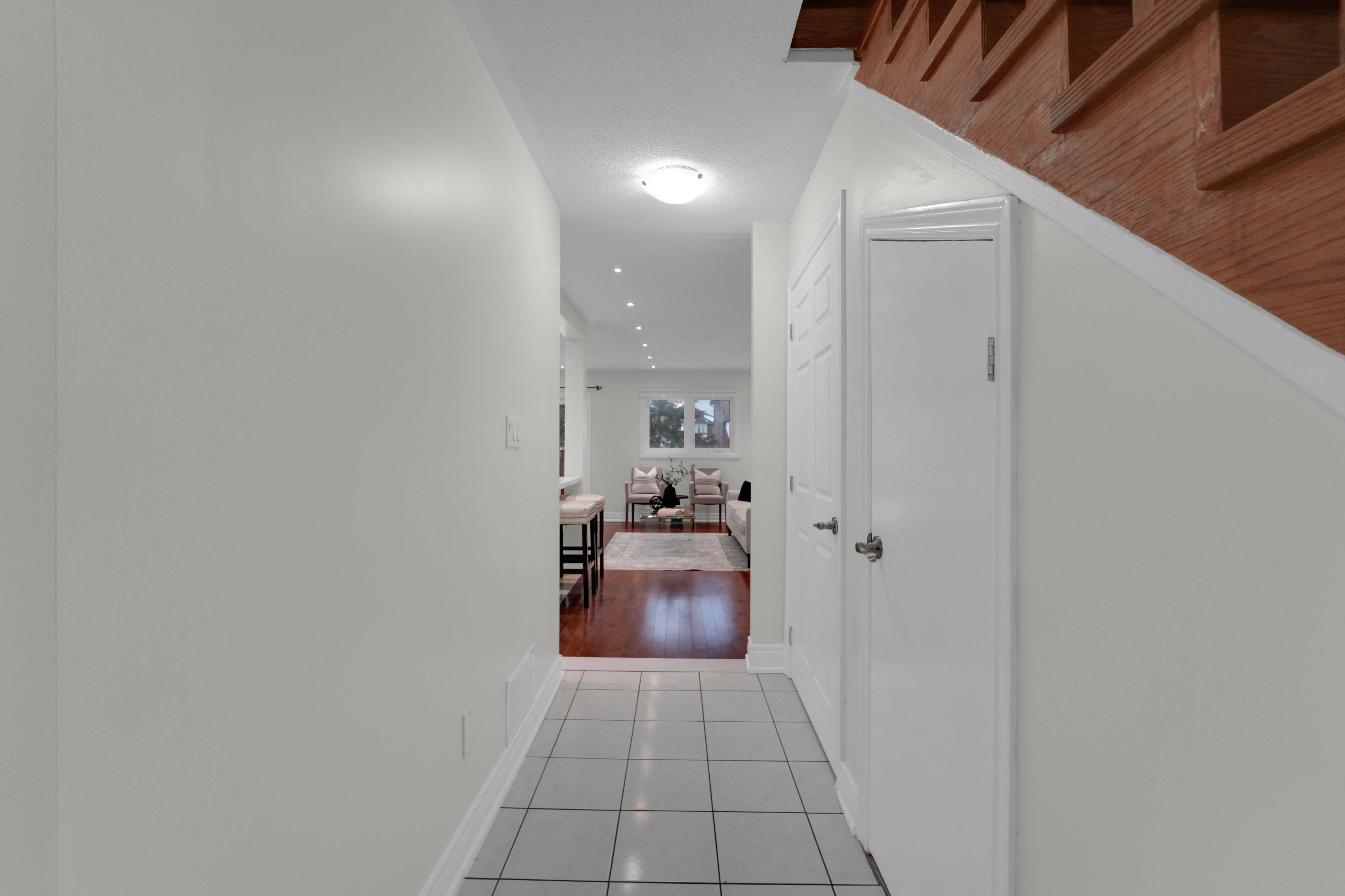 Mississauga, ON L4Z 3R8,5487 Cosmic CRES