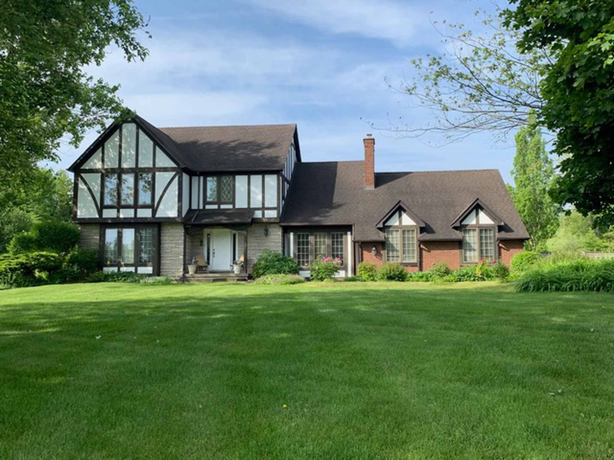 Hamilton, ON L8B 0Z6,22 Weneil DR