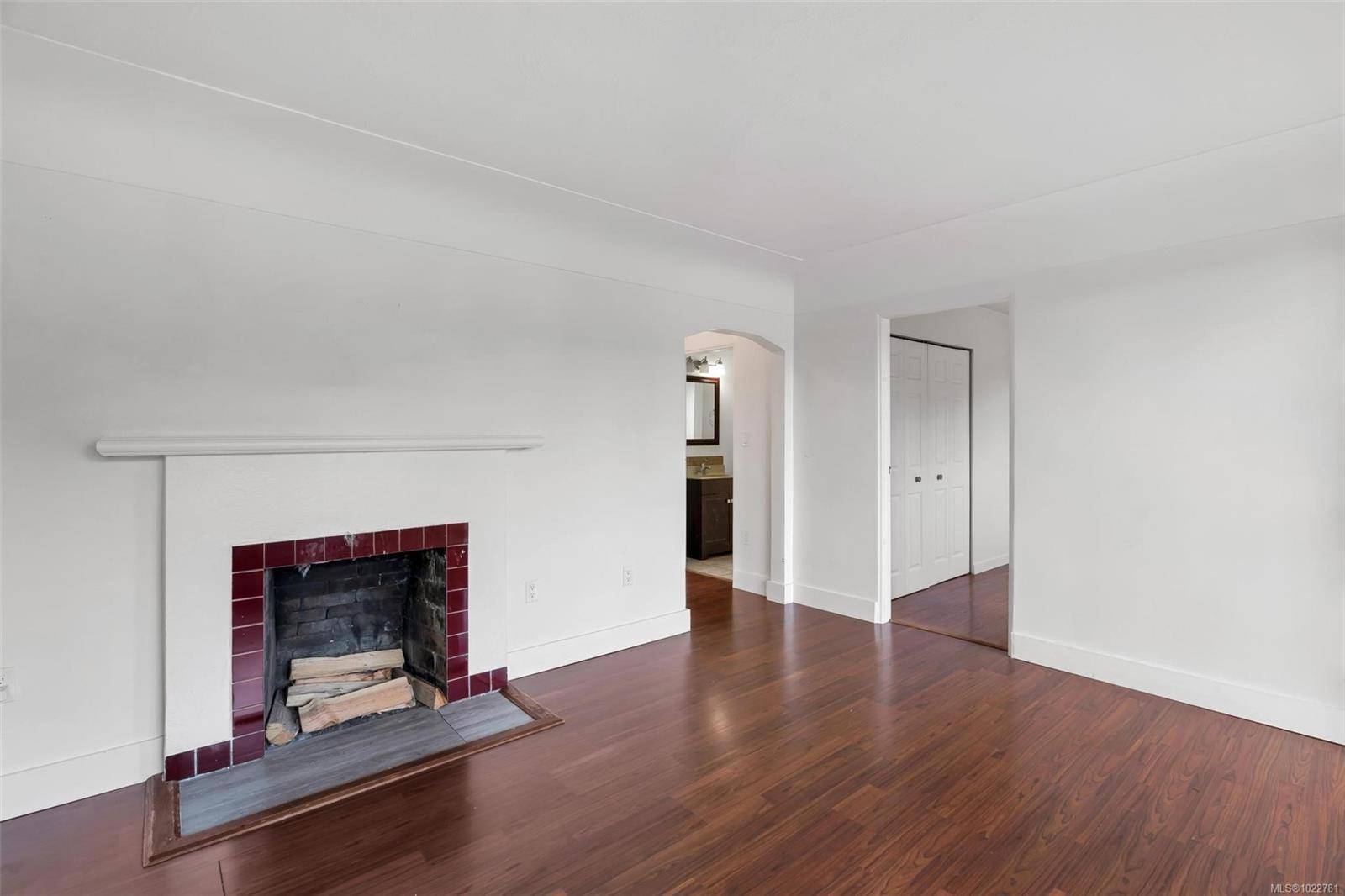 Victoria, BC V8T 3H8,2969 Cedar Hill Rd