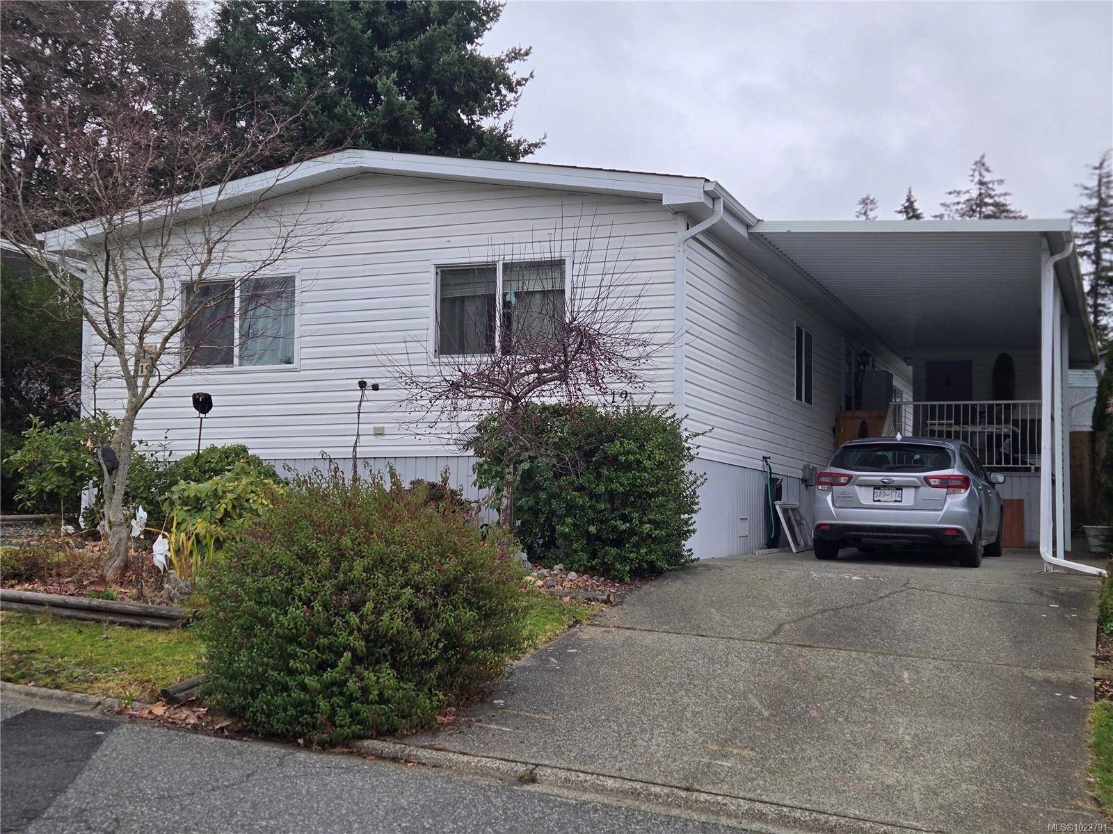 Nanaimo, BC V9T 5X3,2501 Labieux Rd #19