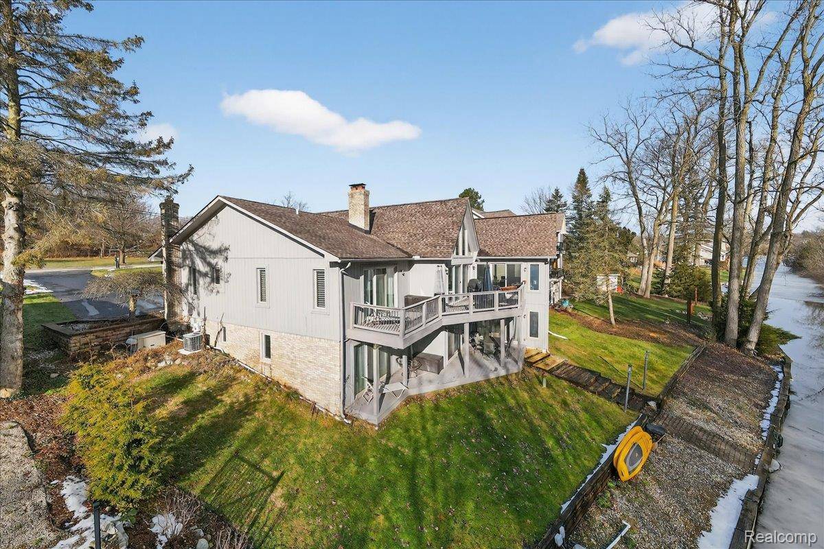 Clawson, MI 48346,6346 Simler DR