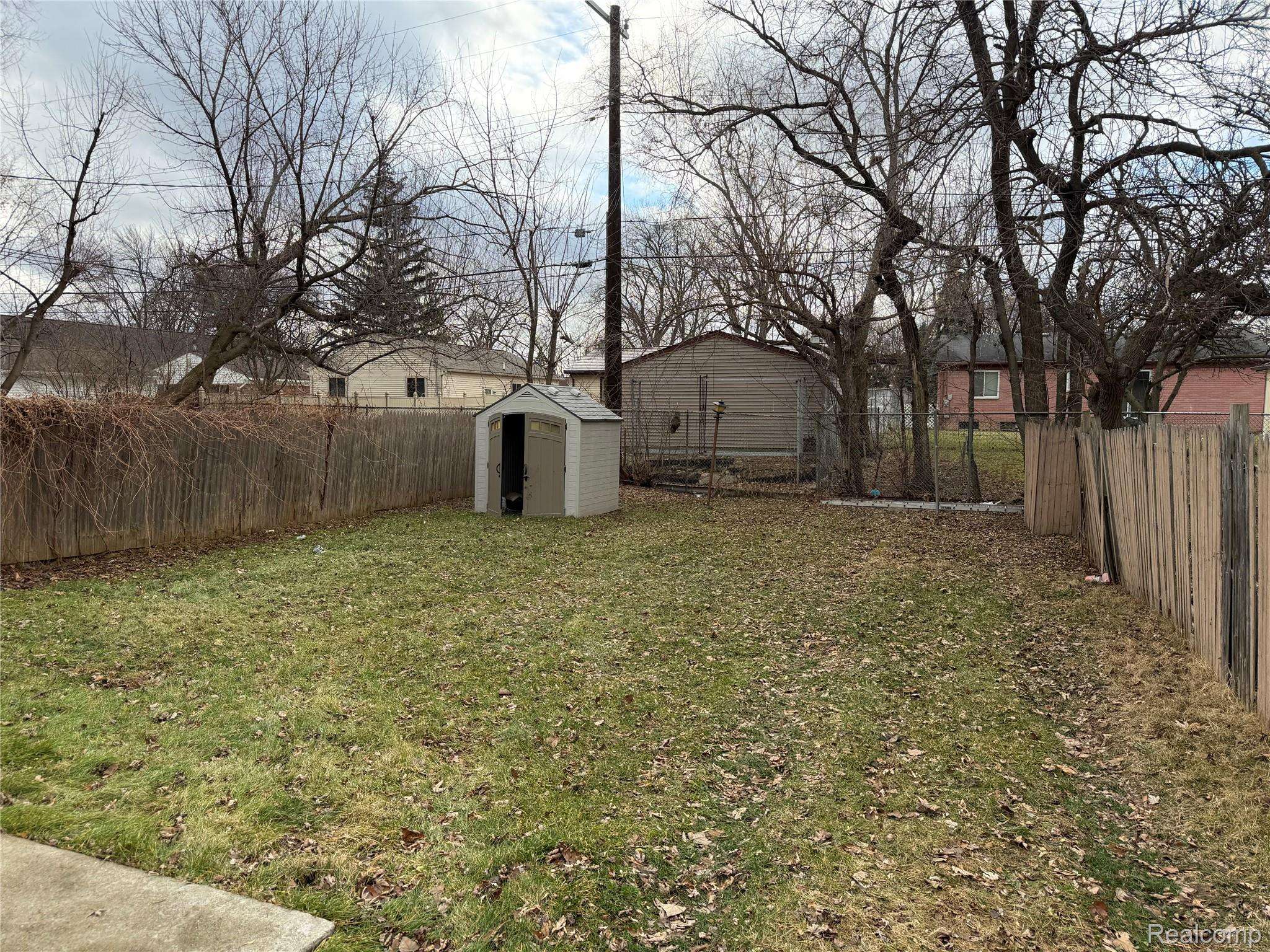 Livonia, MI 48150,11775 INKSTER RD