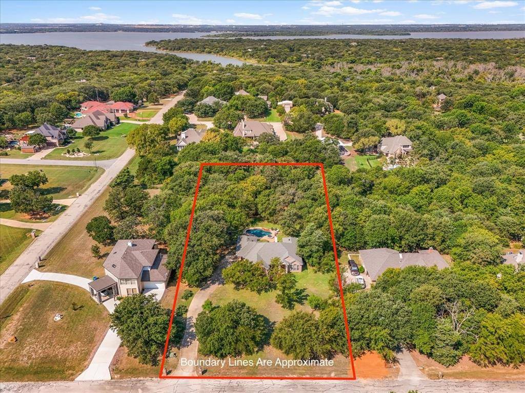 Oak Point, TX 75068,910 Crystal Cove