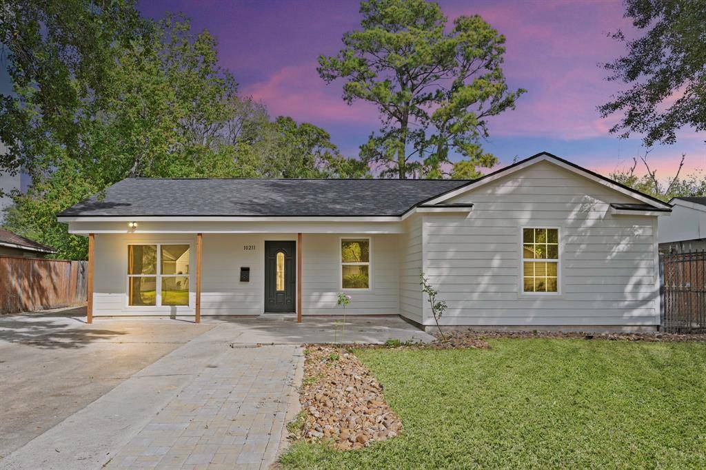Houston, TX 77075,10211 Glenmawr Drive
