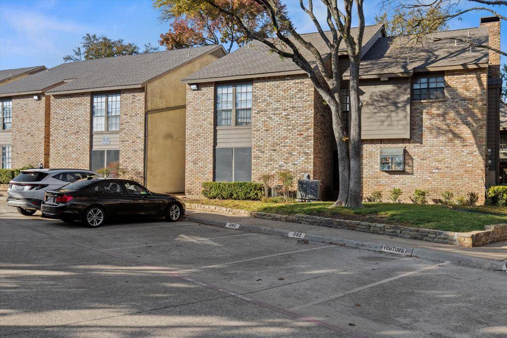 Dallas, TX 75248,15221 Berry Trail #709