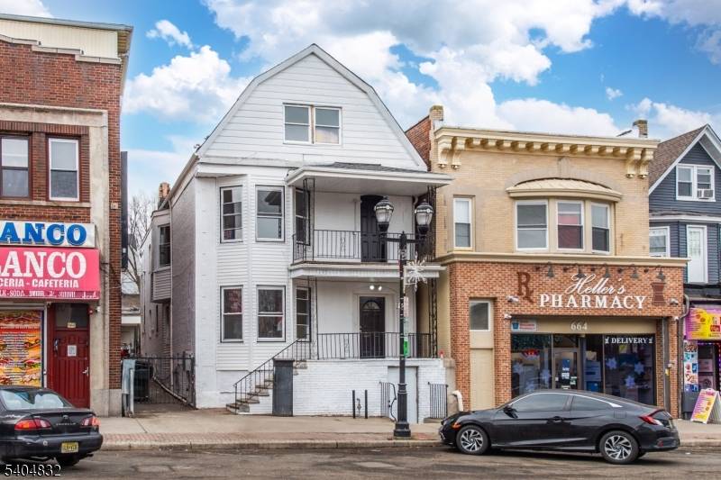 Newark City, NJ 07104,662 Mount Prospect Ave