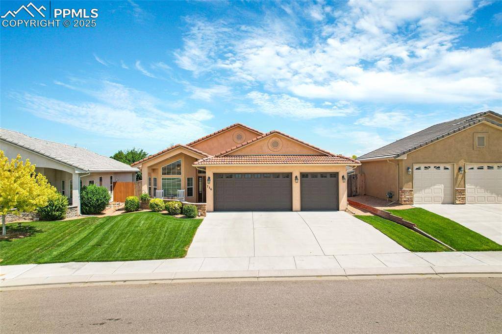 Pueblo, CO 81005,736 Aspencrest DR