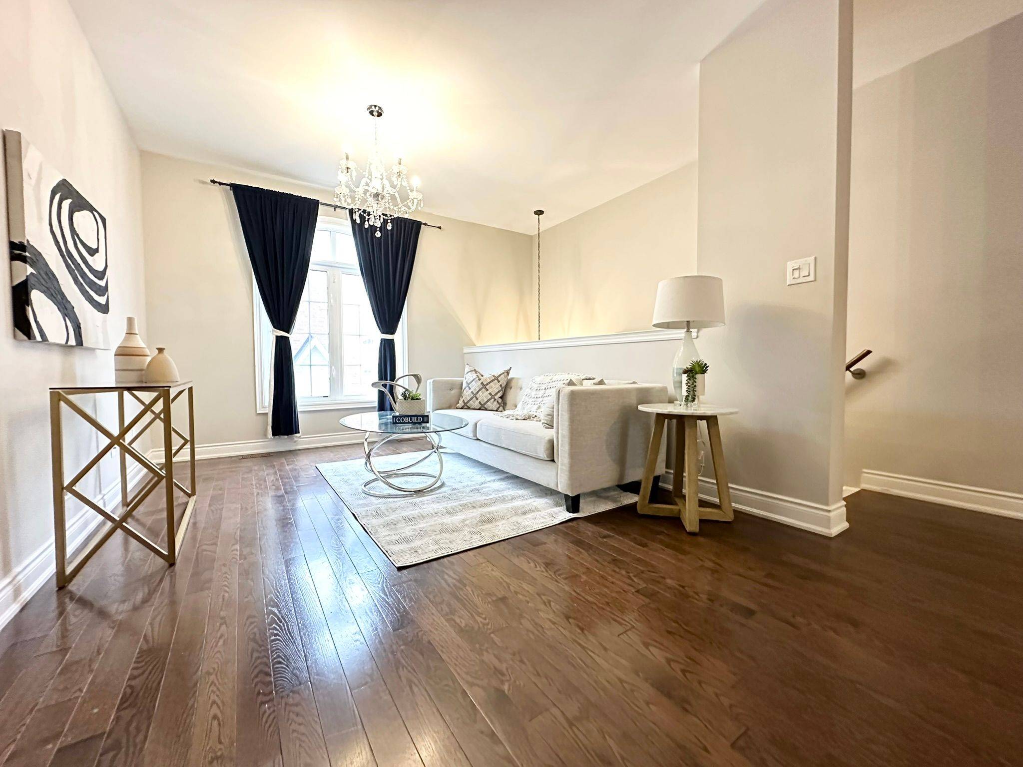 Toronto C14, ON M2N 0E7,5 Hayes LN