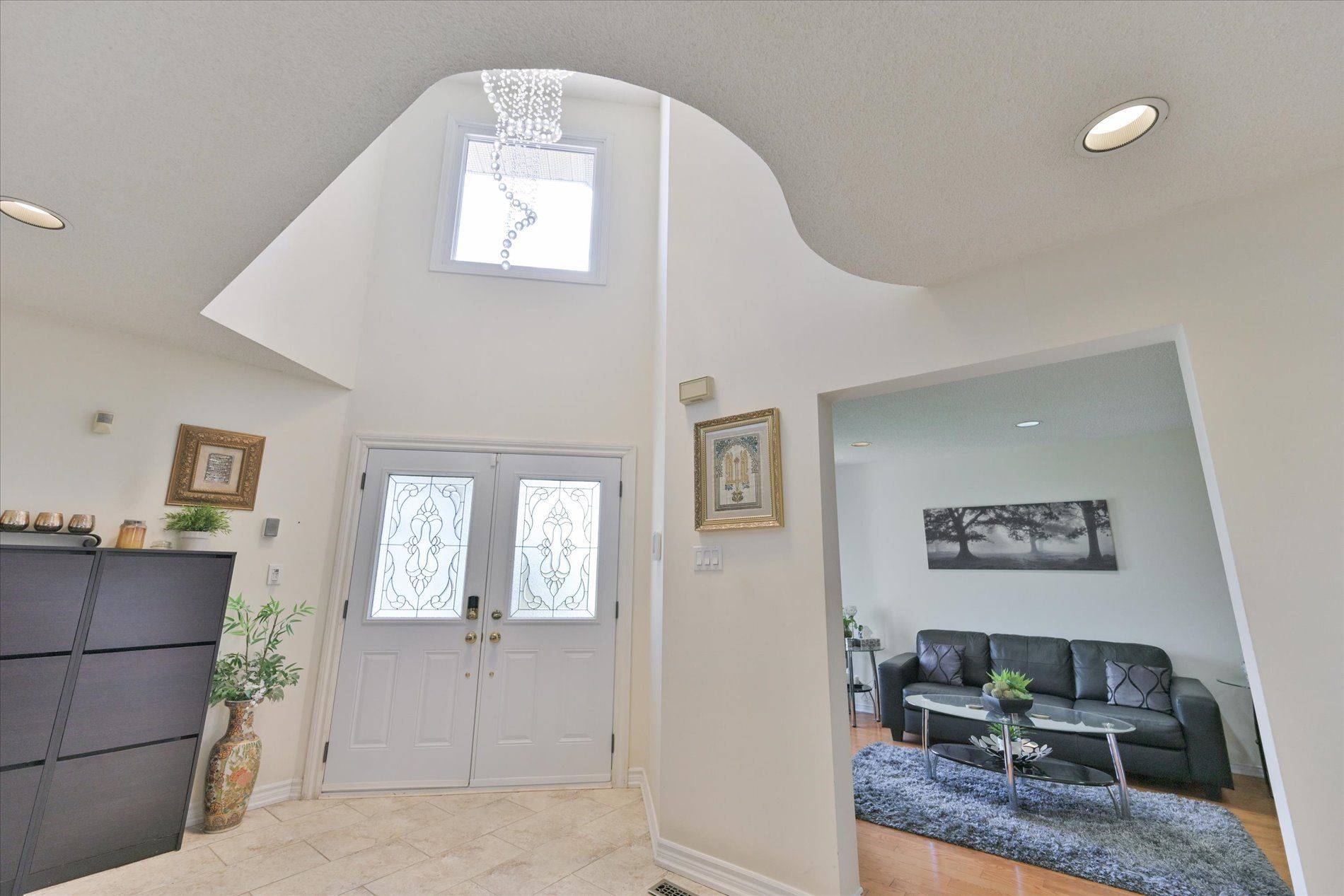 Toronto E11, ON M1B 5H2,6 Glenheather TER