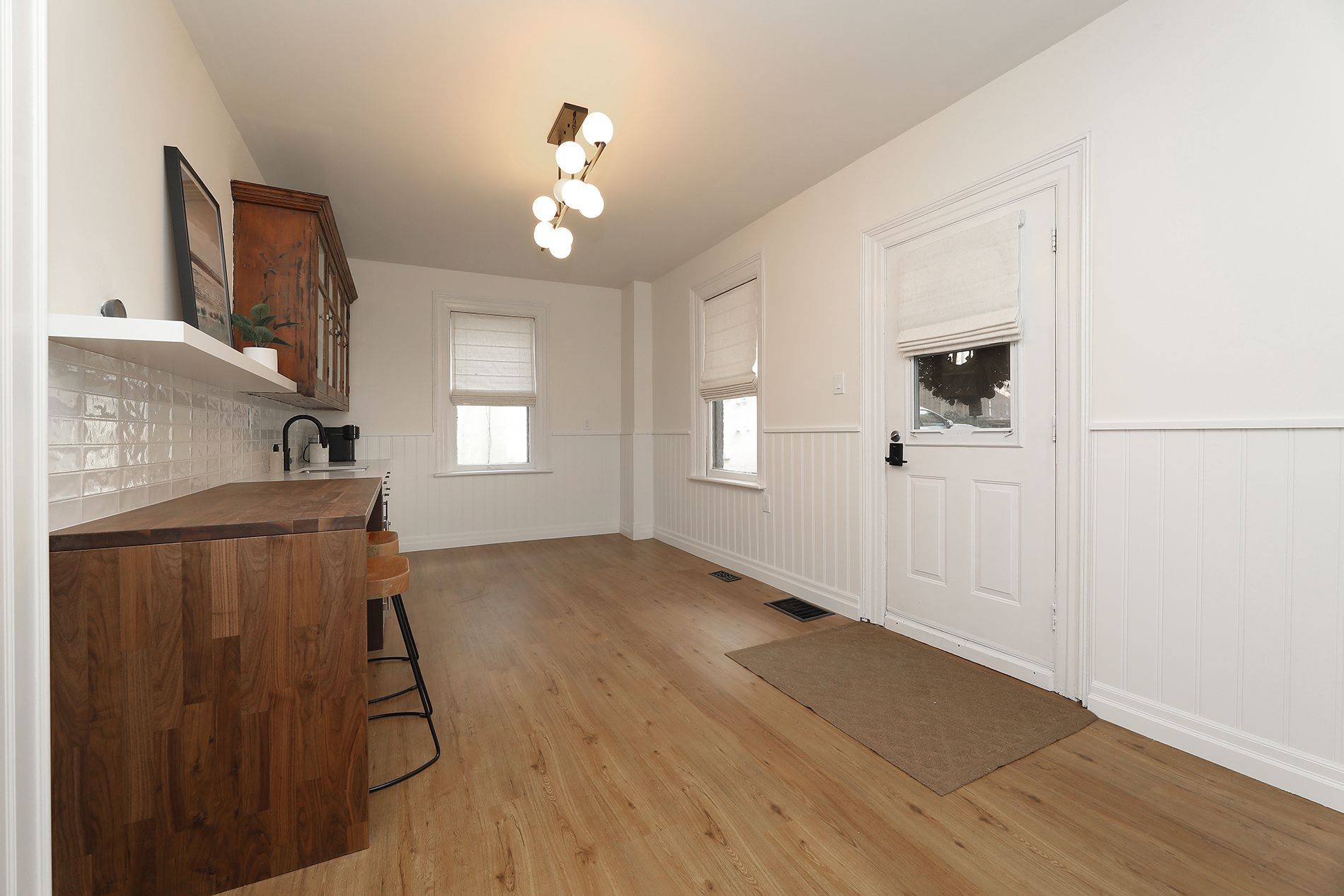 Newmarket, ON L3Y 3Y6,78 Main ST S