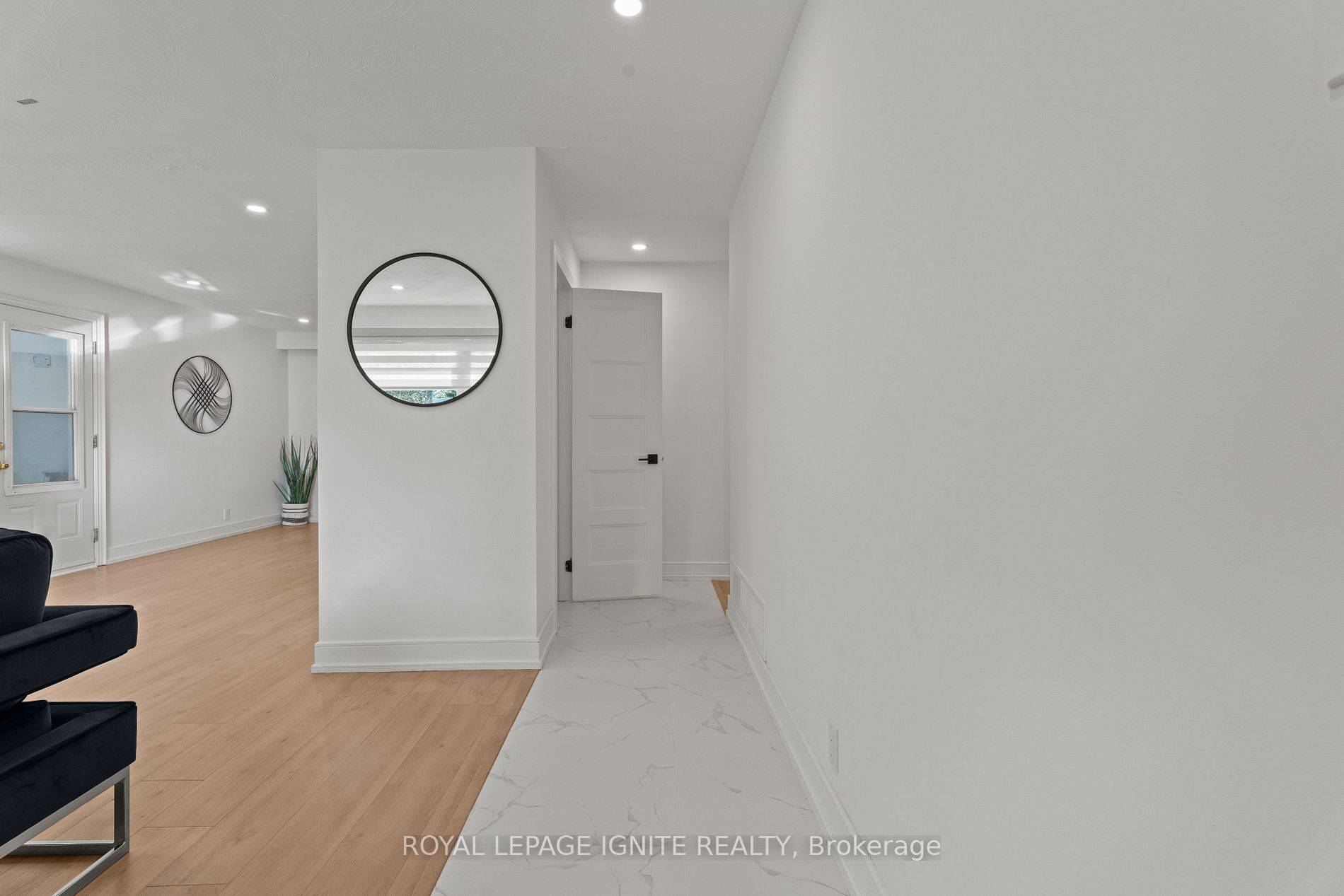 Mississauga, ON L5M 1E6,7 Isherwood CT