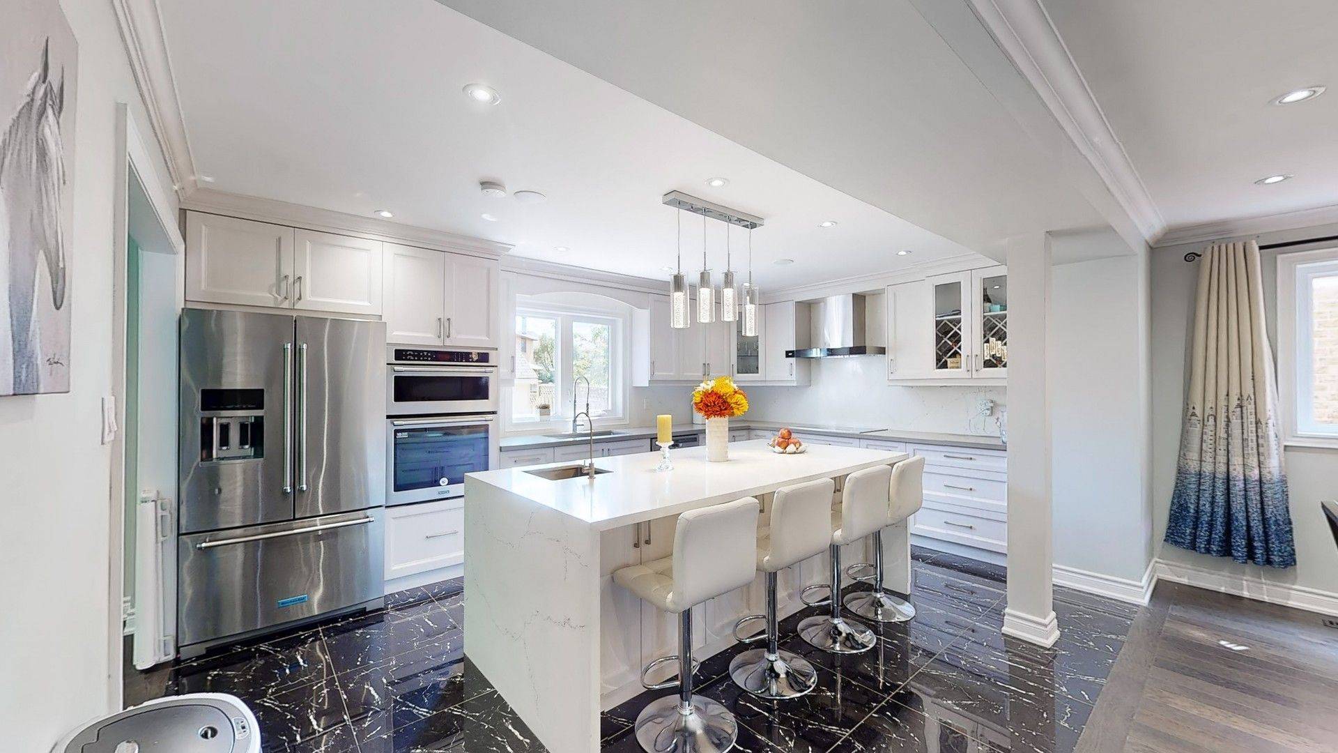 Mississauga, ON L5R 1L3,224 Kingsbridge Garden CIR