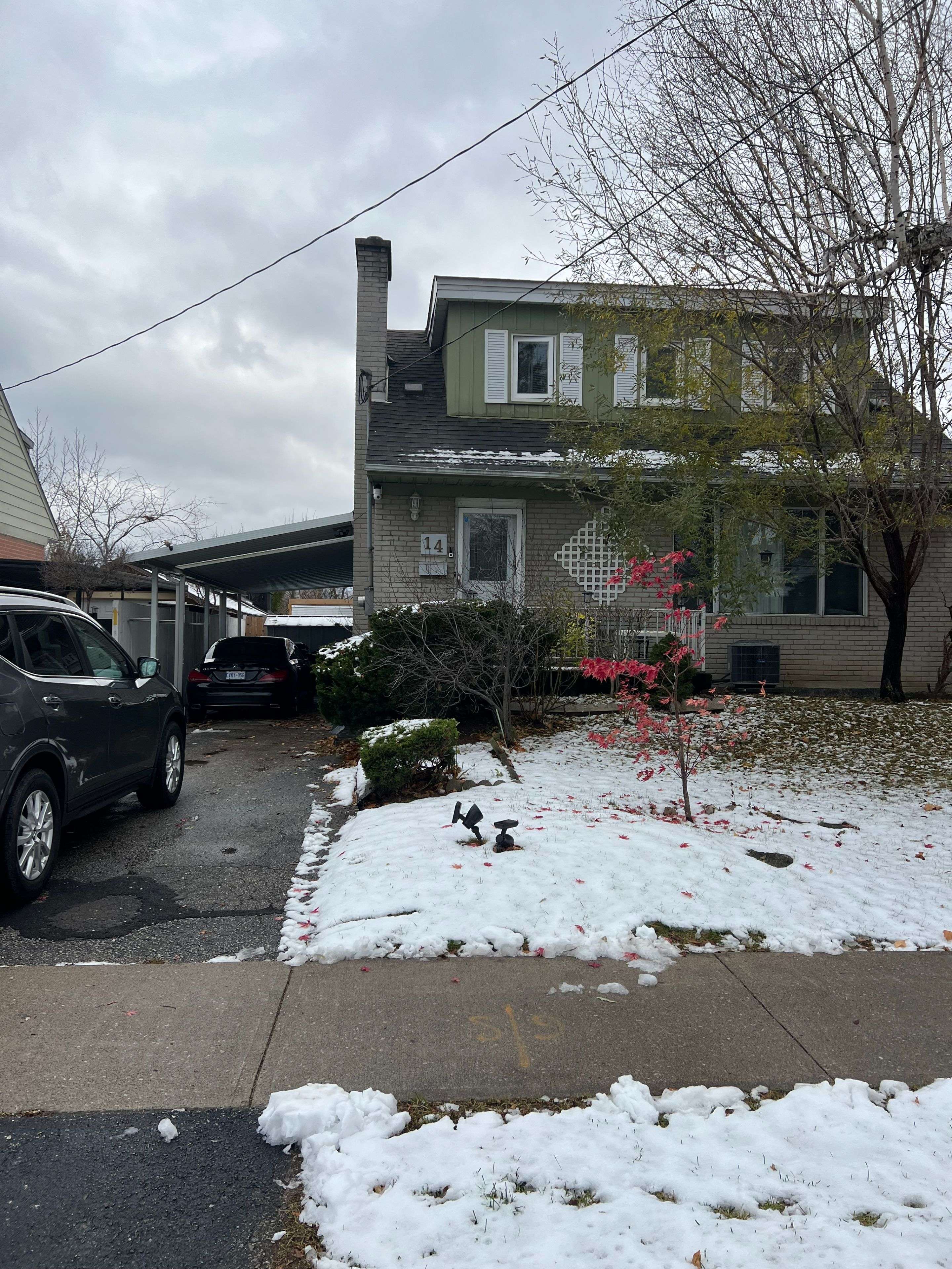 Toronto W10, ON M9W 2B9,14 Tofield CRES #Main/lower bsmt