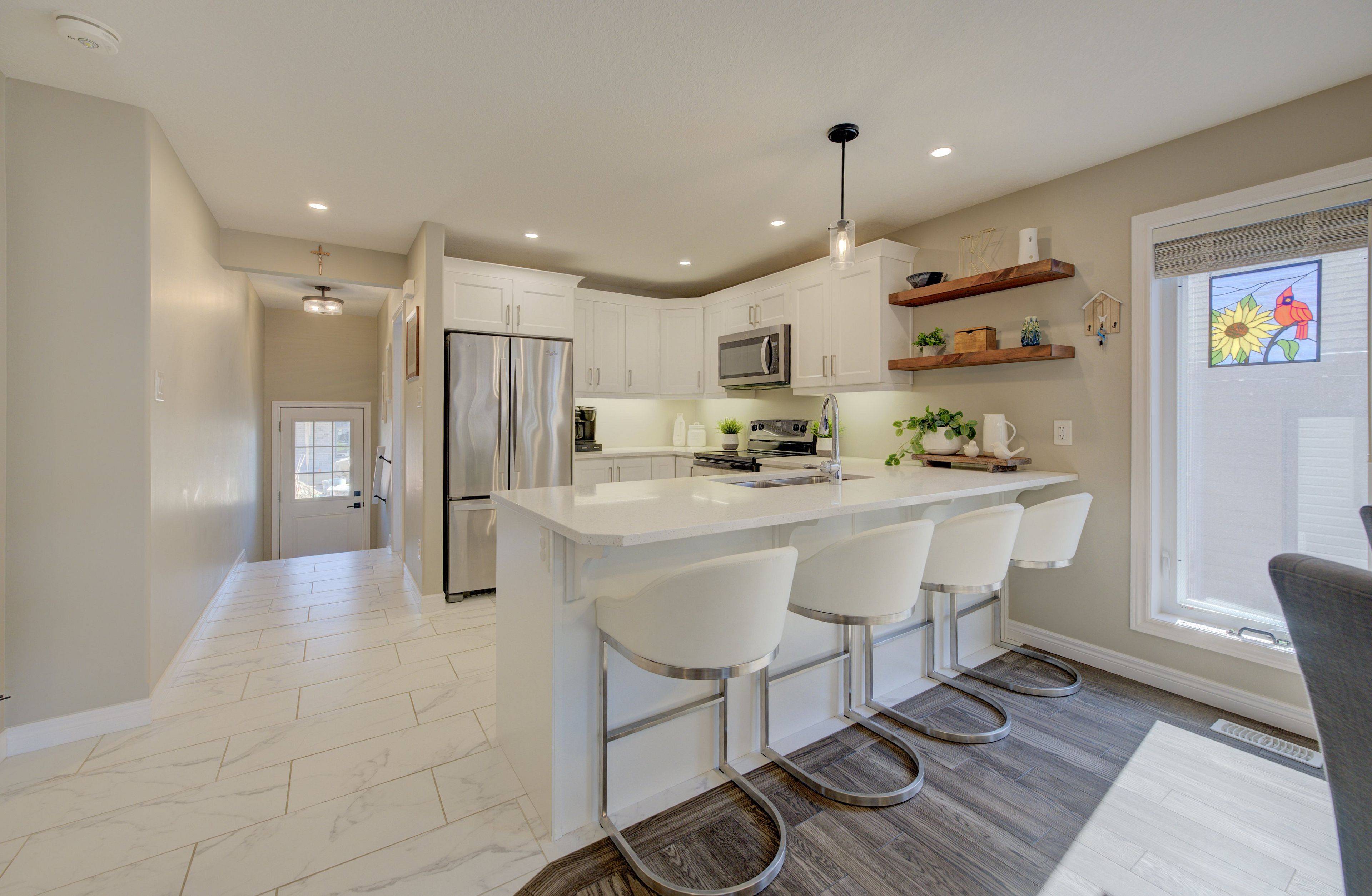 Norfolk, ON N0E 1Y0,56 Norfolk ST