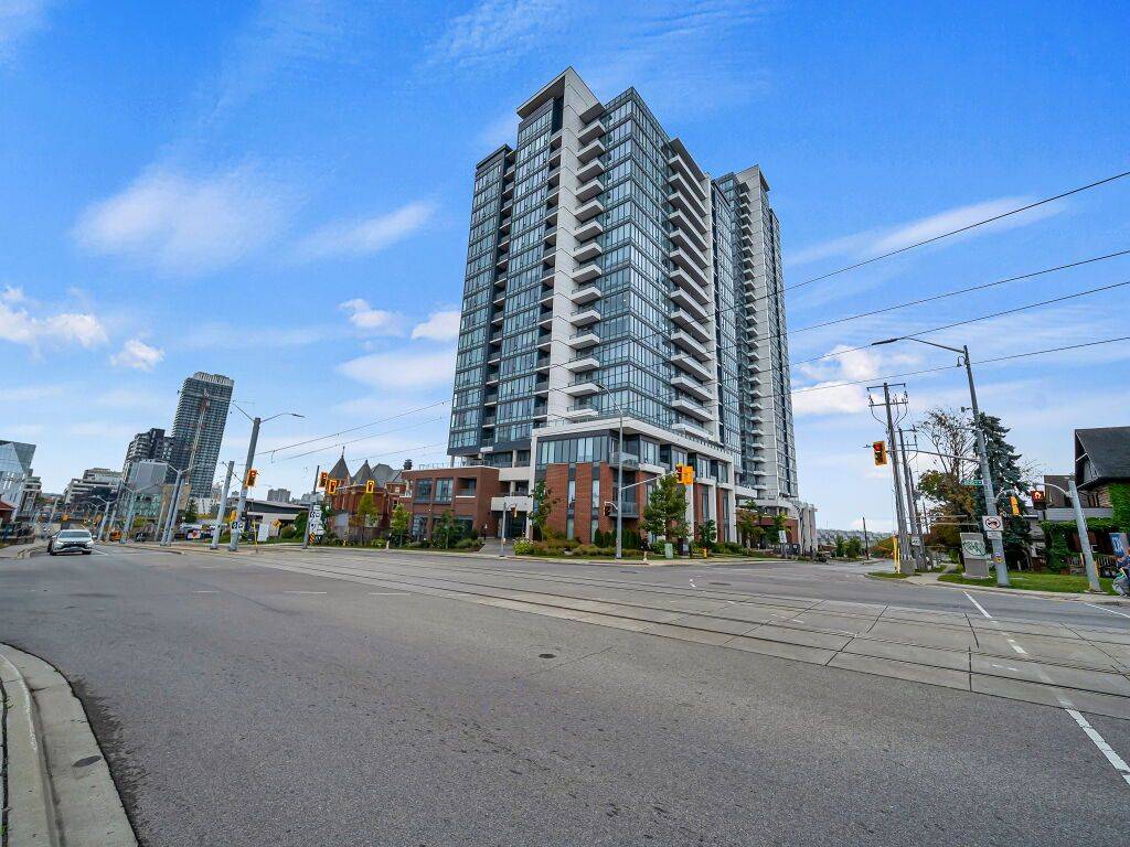 Kitchener, ON N2G 0E3,5 Wellington ST #1405