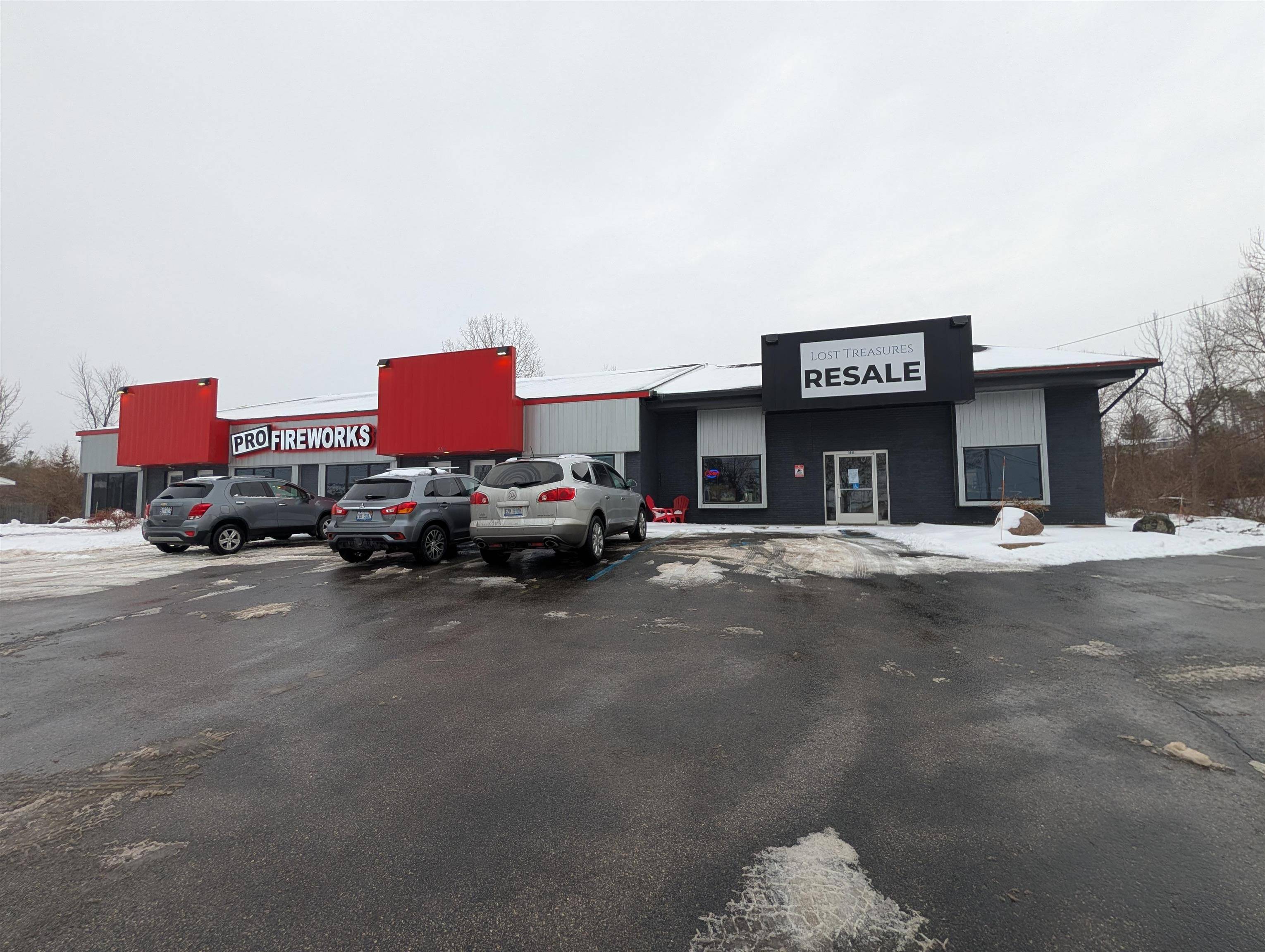 Williamsburg, MI 49690,5700 US-31 N