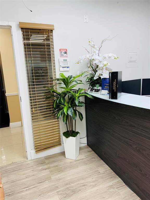 Lauderhill, FL 33351,4925 N University Dr #22-A