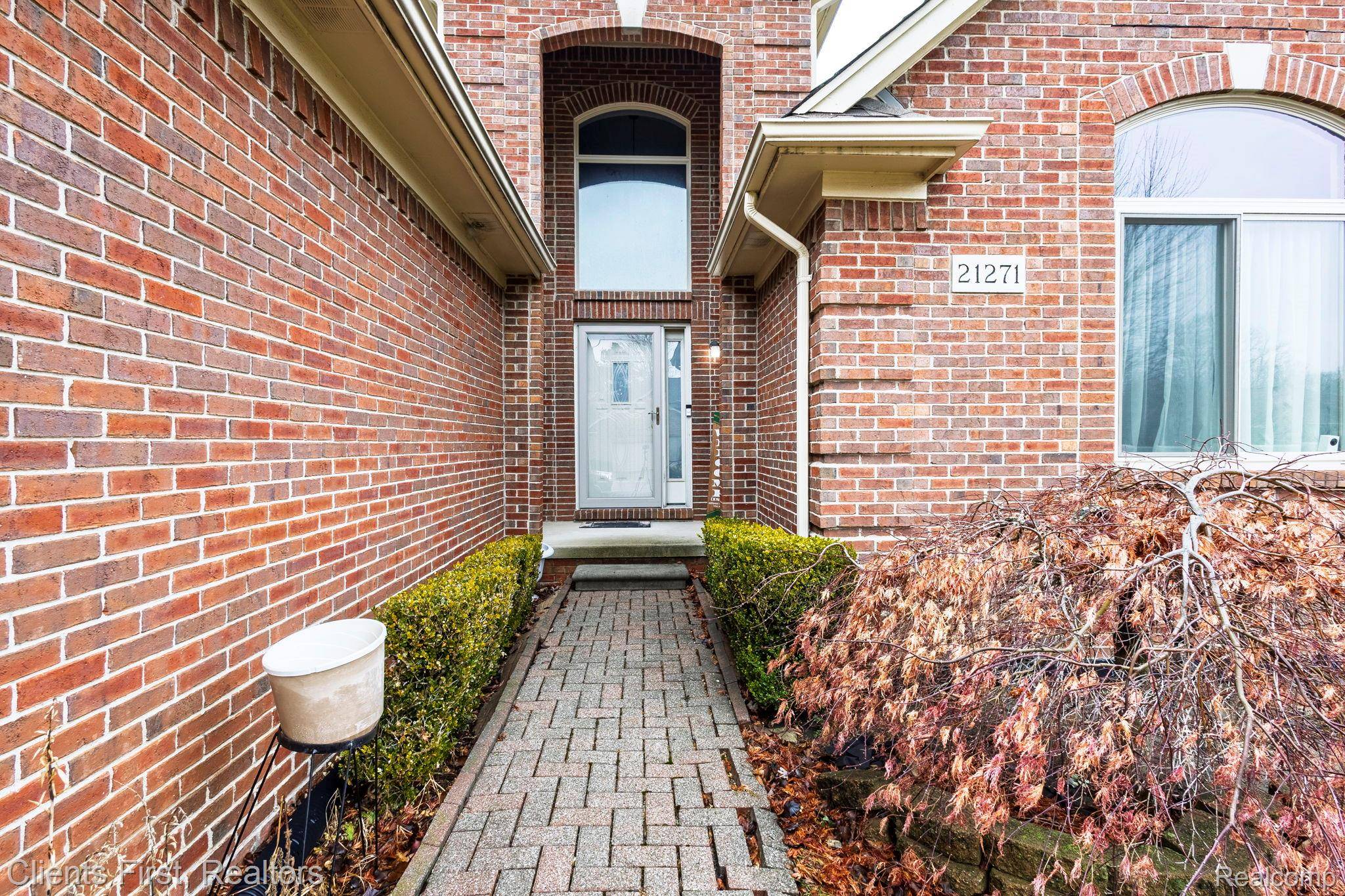 Clinton Township, MI 48036,21271 Little River BLVD