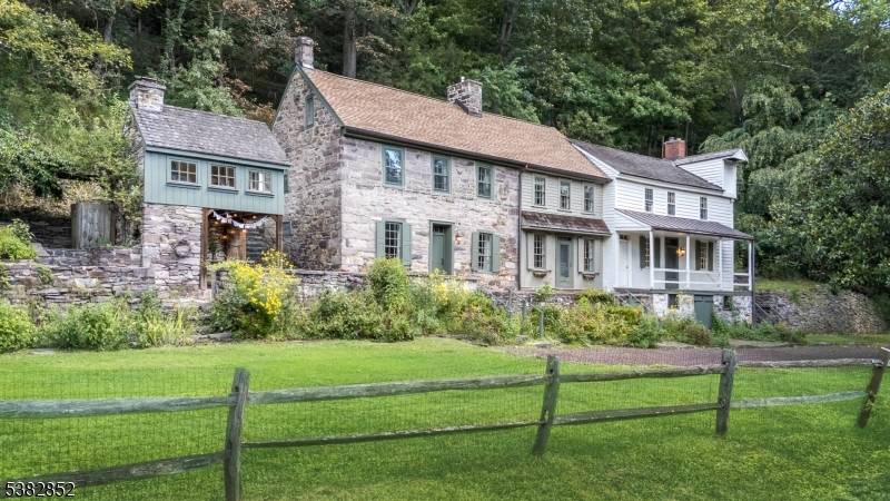 Delaware Twp., NJ 08559,2200 Daniel Bray Hwy