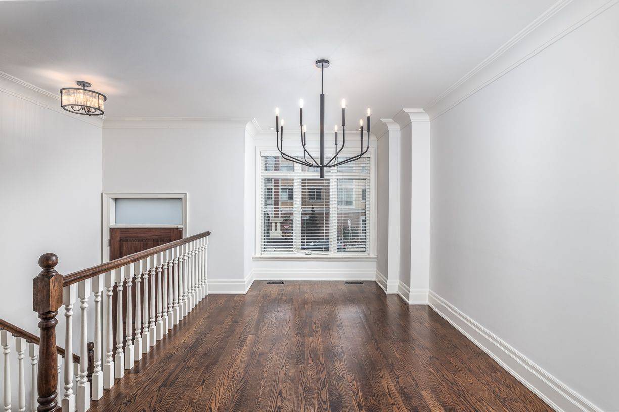 Toronto C11, ON M4N 3L6,218 Randolph RD