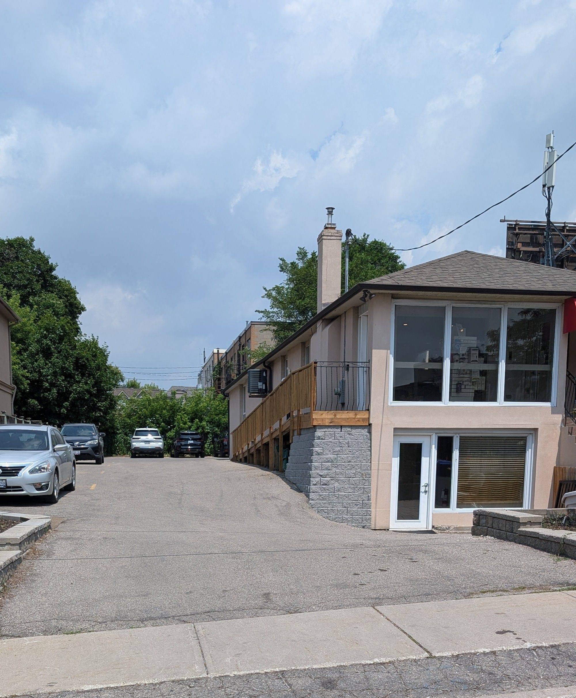 Toronto C04, ON M5M 1Z7,368 Melrose AVE #Lower