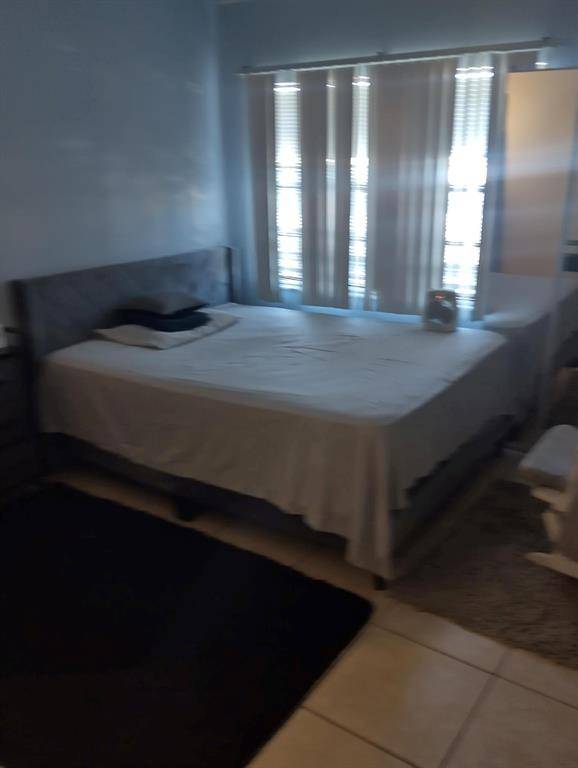 Margate, FL 33063,6812 NW 4th St