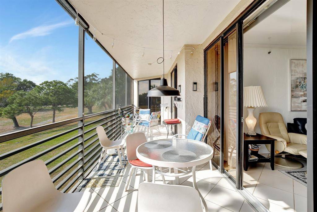 Lauderhill, FL 33319,7100 Radice Ct #207