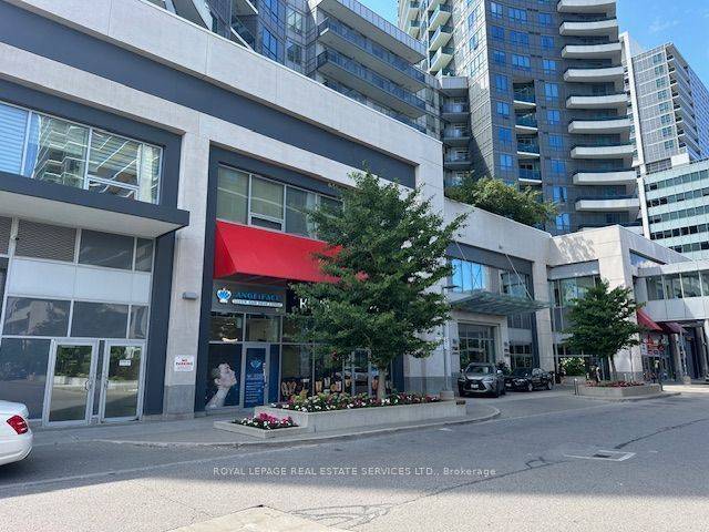 Markham, ON L3T 0C8,7163 Yonge ST #101