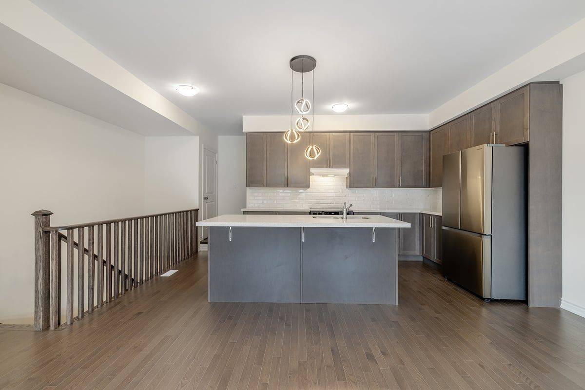 Aurora, ON L4G 4A9,19 Gunton ST