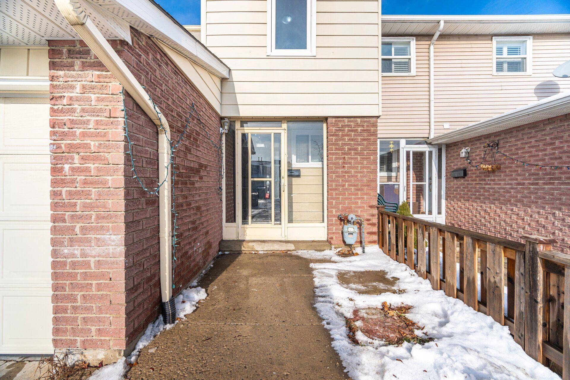 Brampton, ON L6V 3J8,146 Royal Salisbury WAY