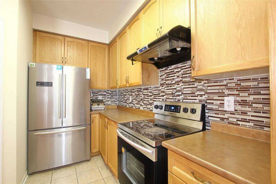 Brampton, ON L6R 0J7,45 Iceberg TRL