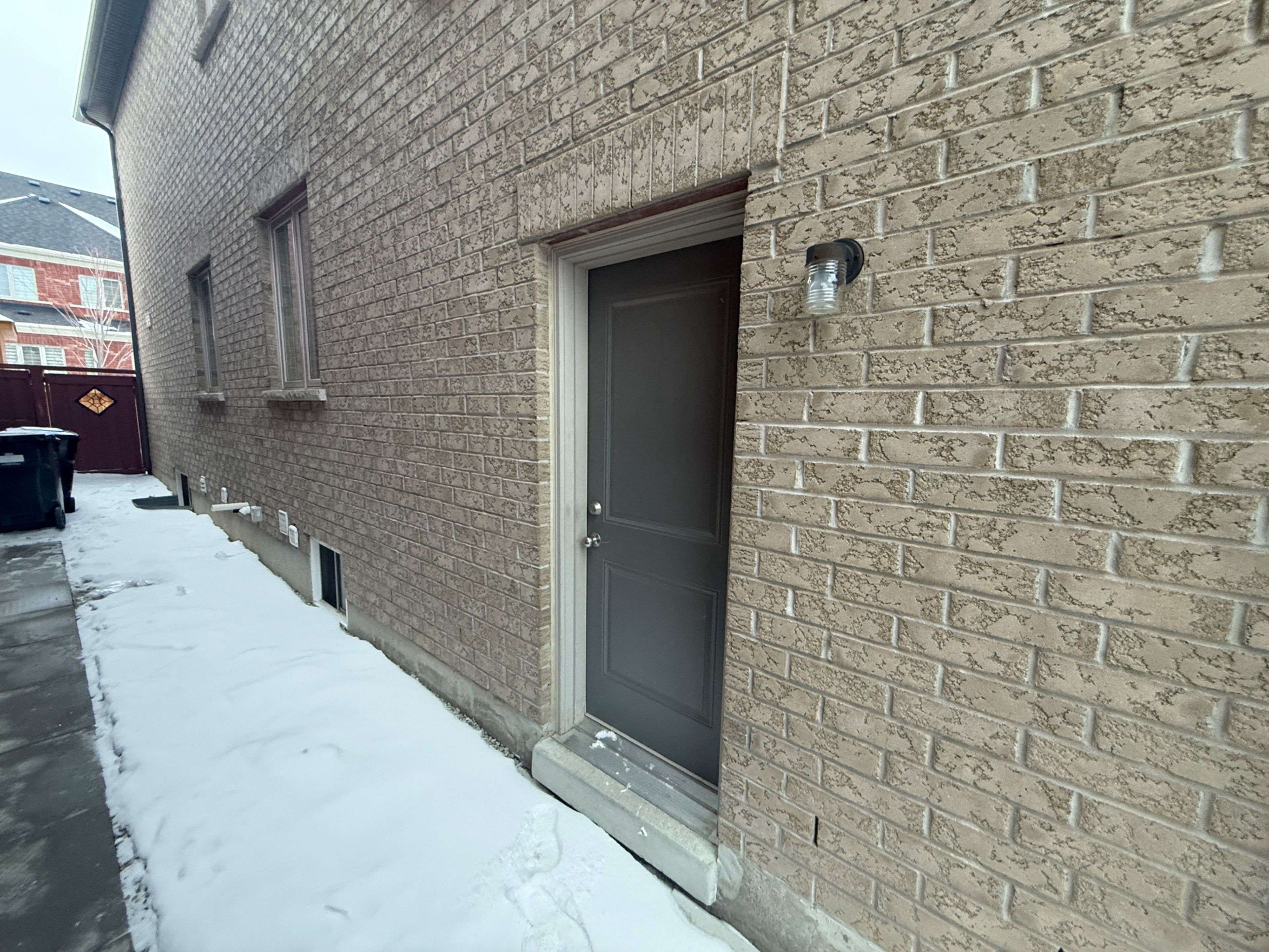 Brampton, ON L6P 4J7,14 Jaypeak RD #BSMT