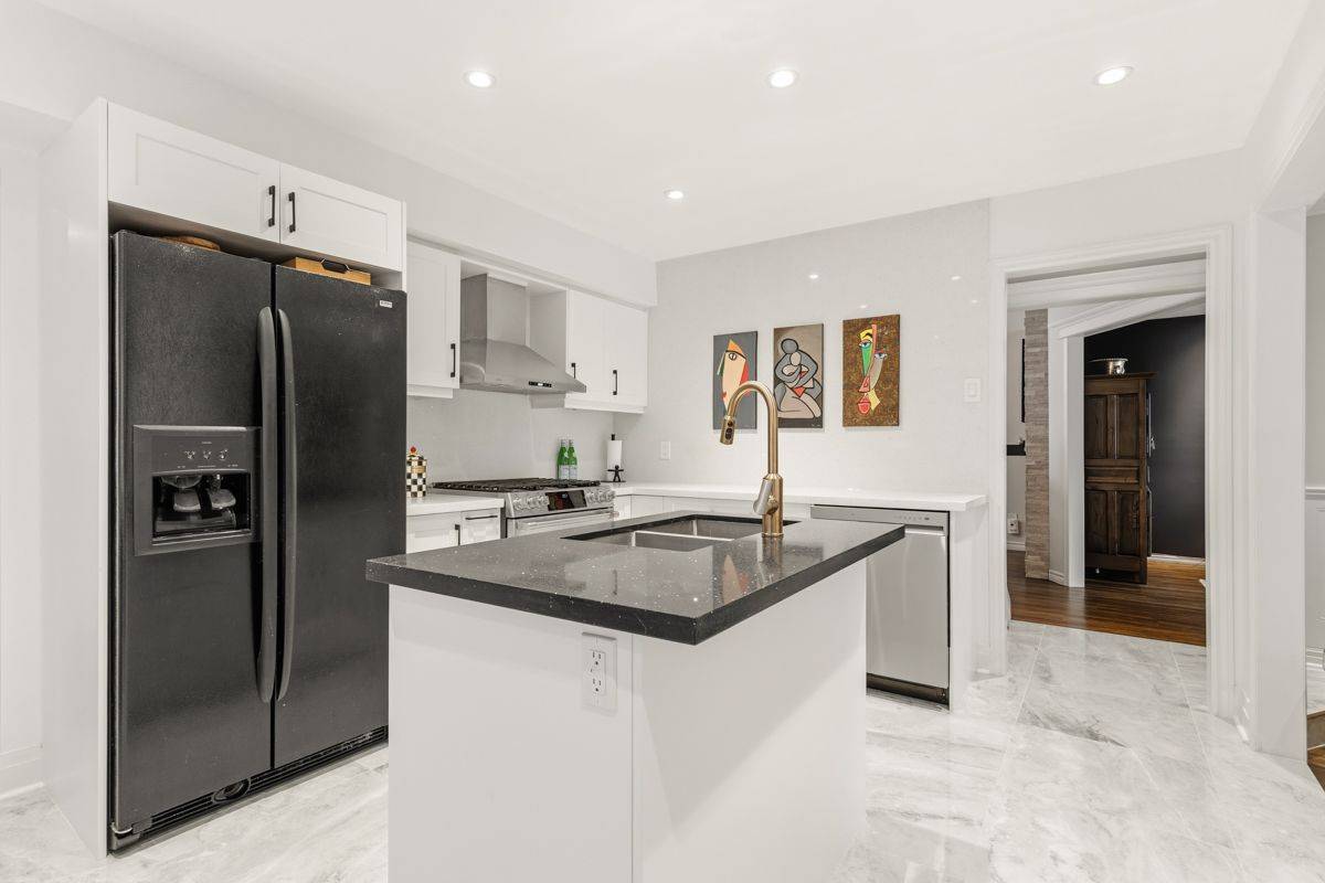 Burlington, ON L7S 2A3,1219 Hammond ST