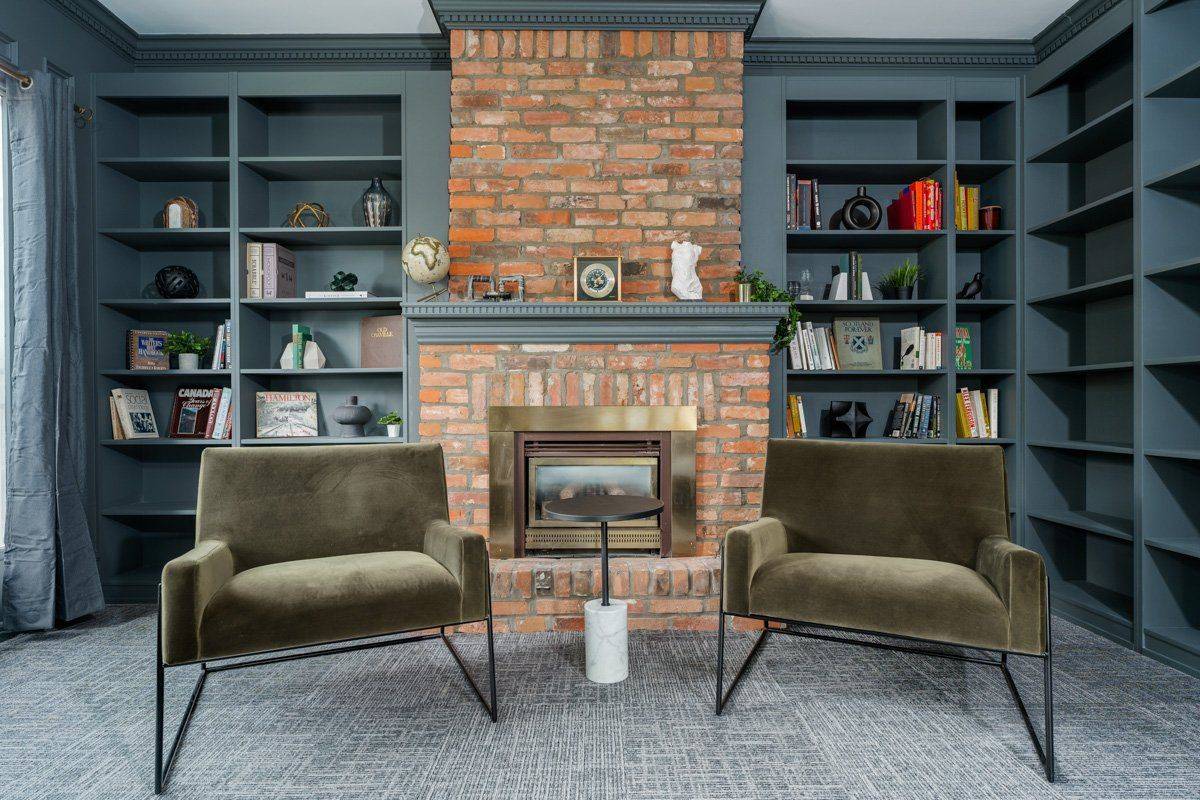 Oakville, ON L6H 5R2,420 North Service RD E #300