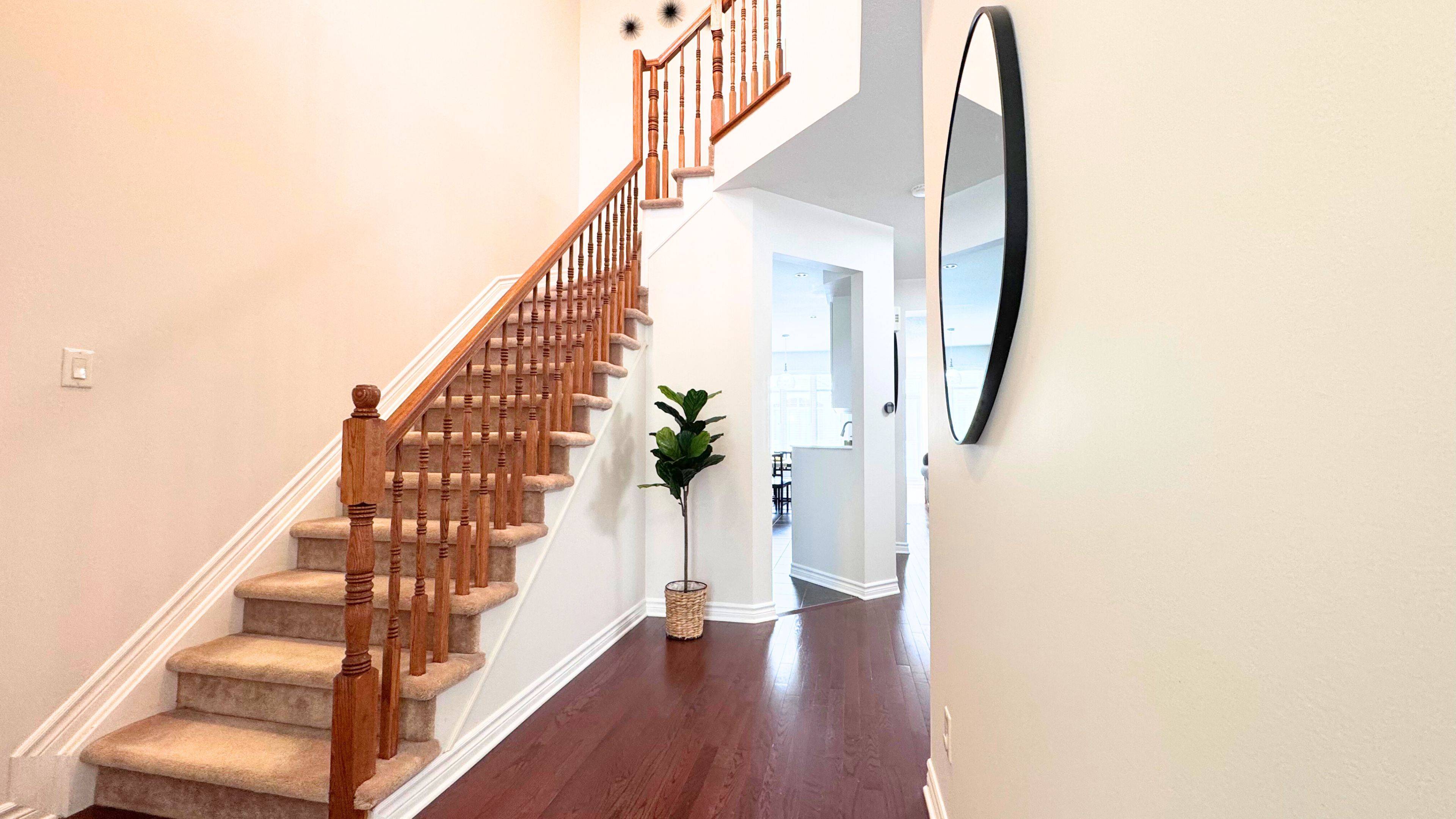 Barrhaven, ON K2J 0A6,123 Hornchurch LN