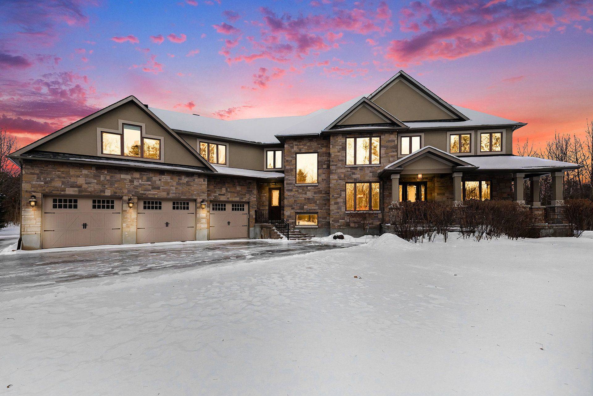 Stittsville - Munster - Richmond, ON K2S 0L4,130 Ironstone CT