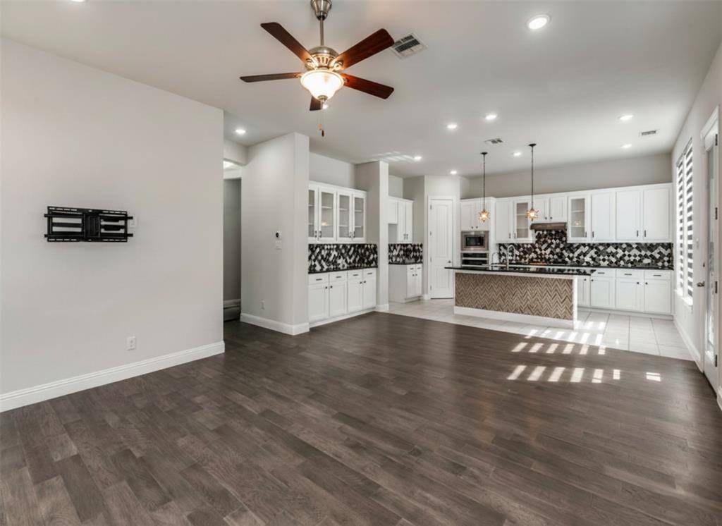 Carrollton, TX 75010,2152 Bailey Street