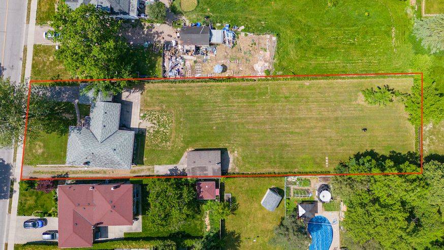 Richmond Hill, ON L4C 1W7,227 Church ST S