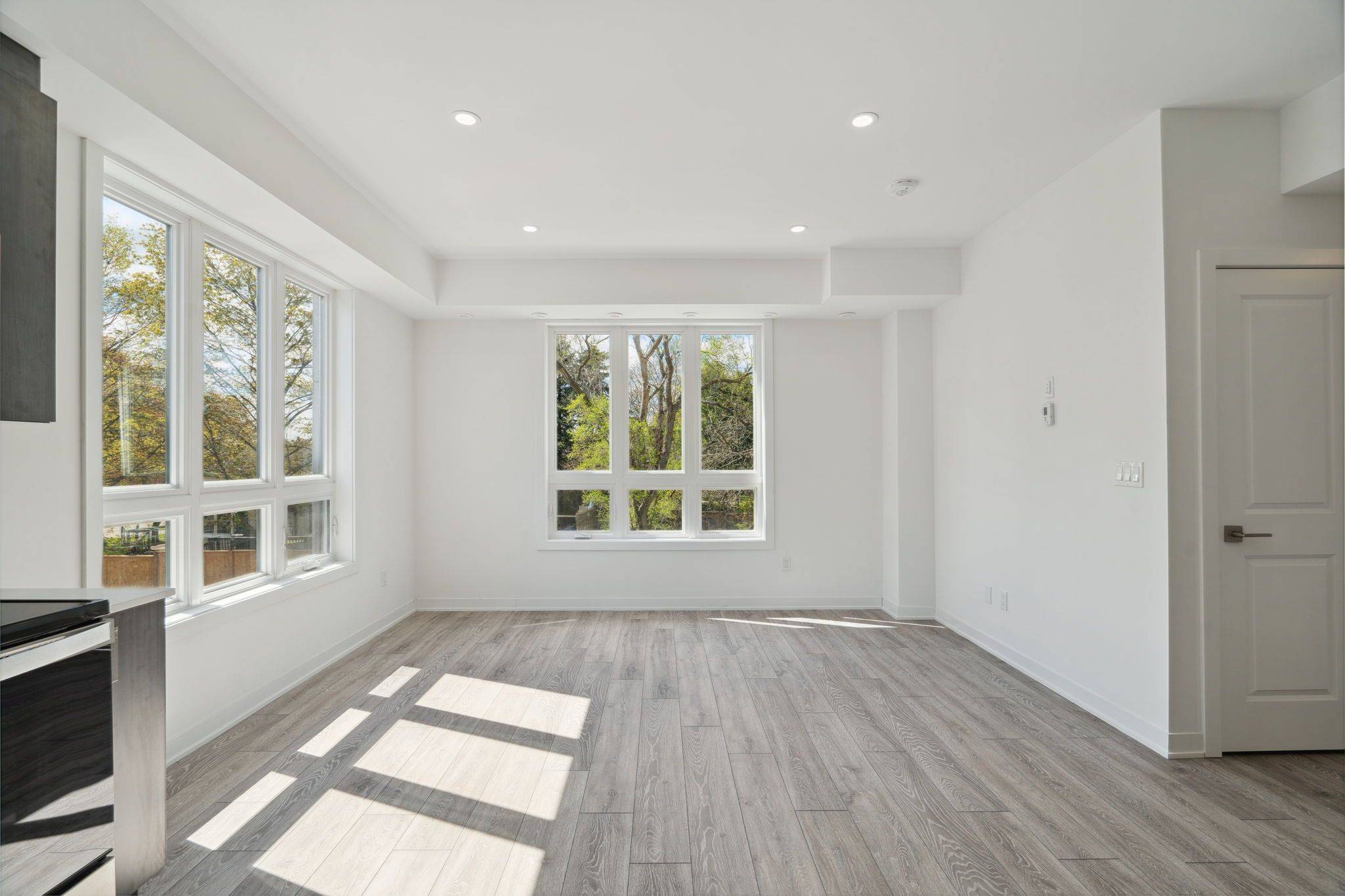 Mississauga, ON L4W 0G6,4045 Hickory DR #19