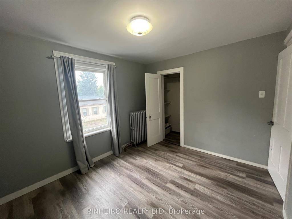 London East, ON N6A 2T2,611 Talbot ST #2