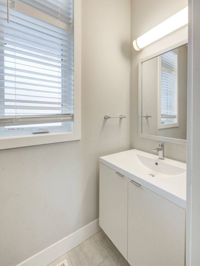 London South, ON N6M 0J1,745 Chelton RD #62