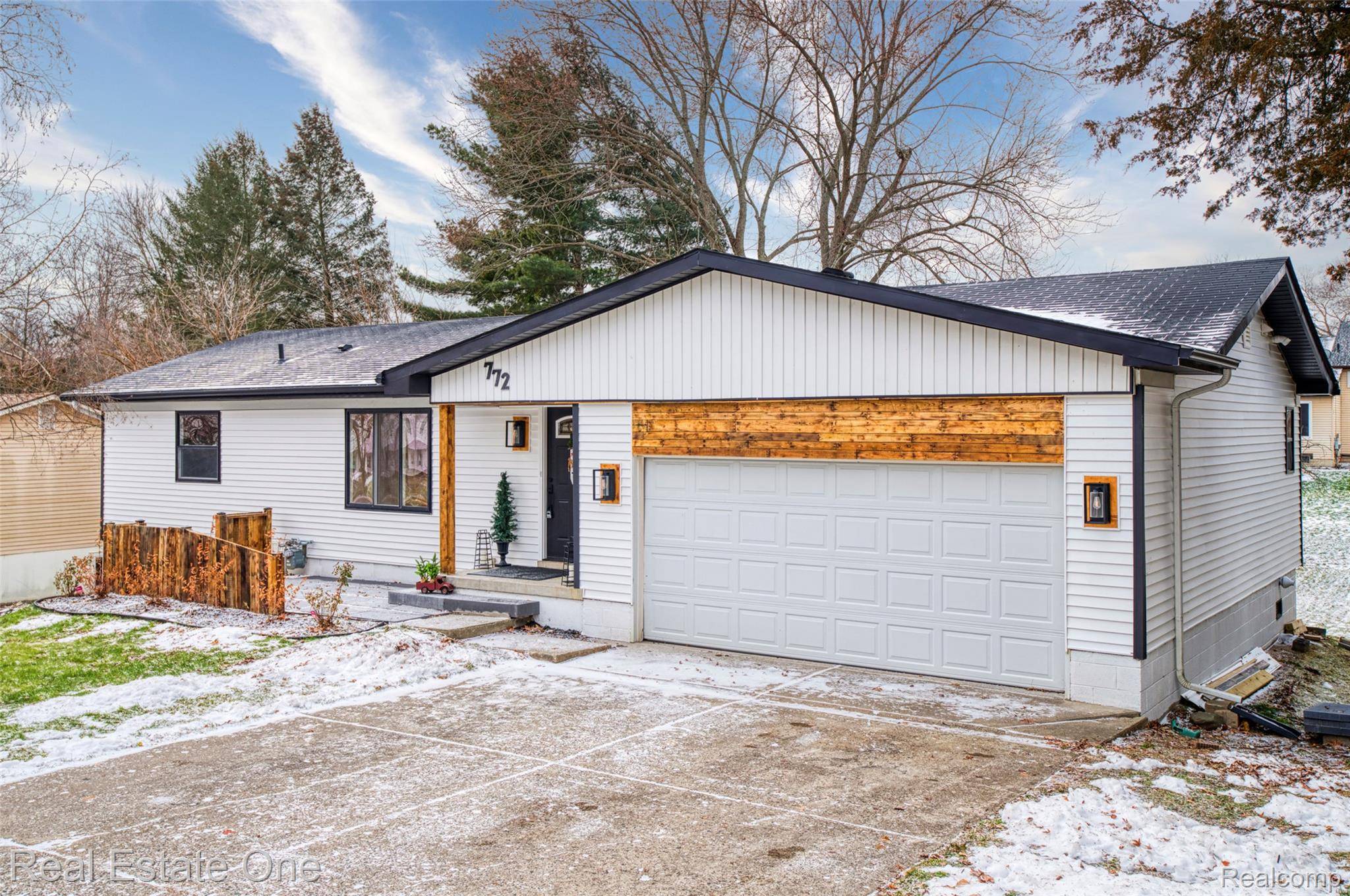 Brighton, MI 48116,772 S 3rd ST