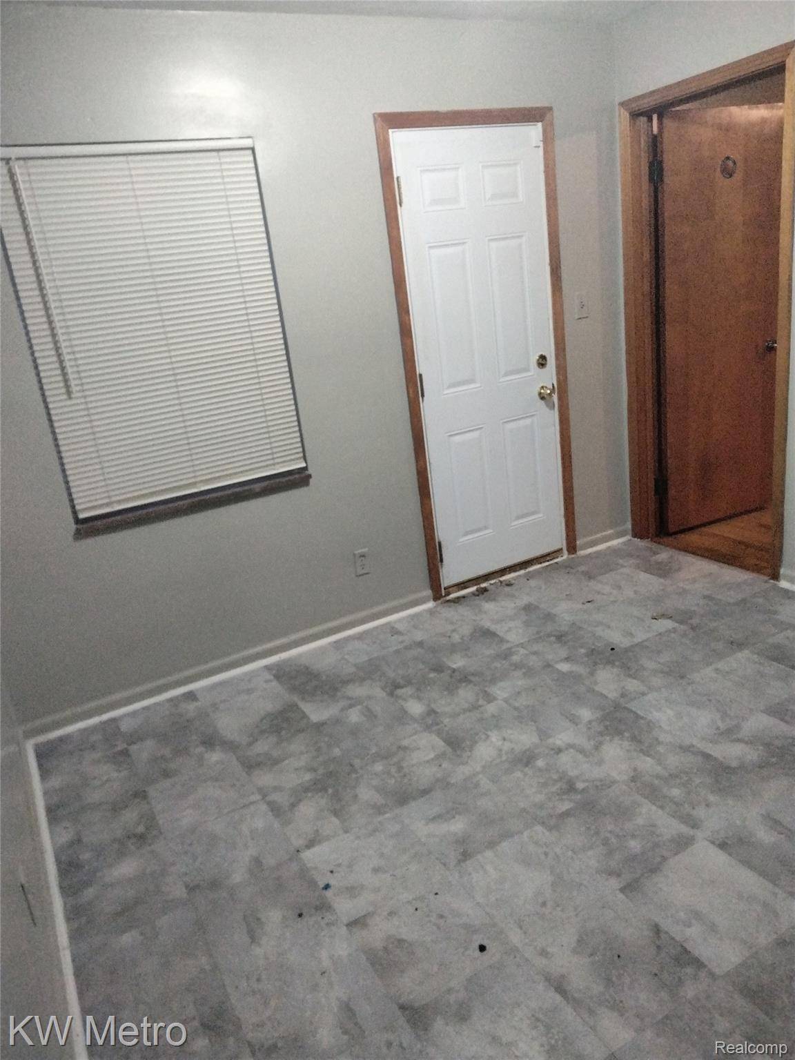 Detroit, MI 48224,6154 Woodhall ST