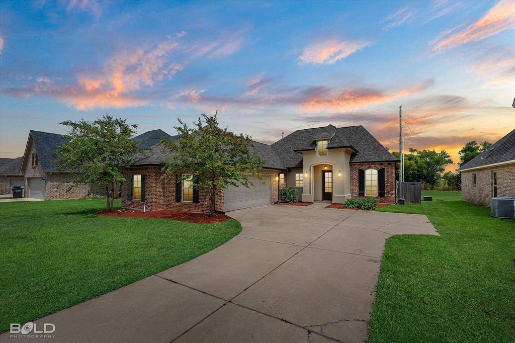 Bossier City, LA 71111,992 Maize Street