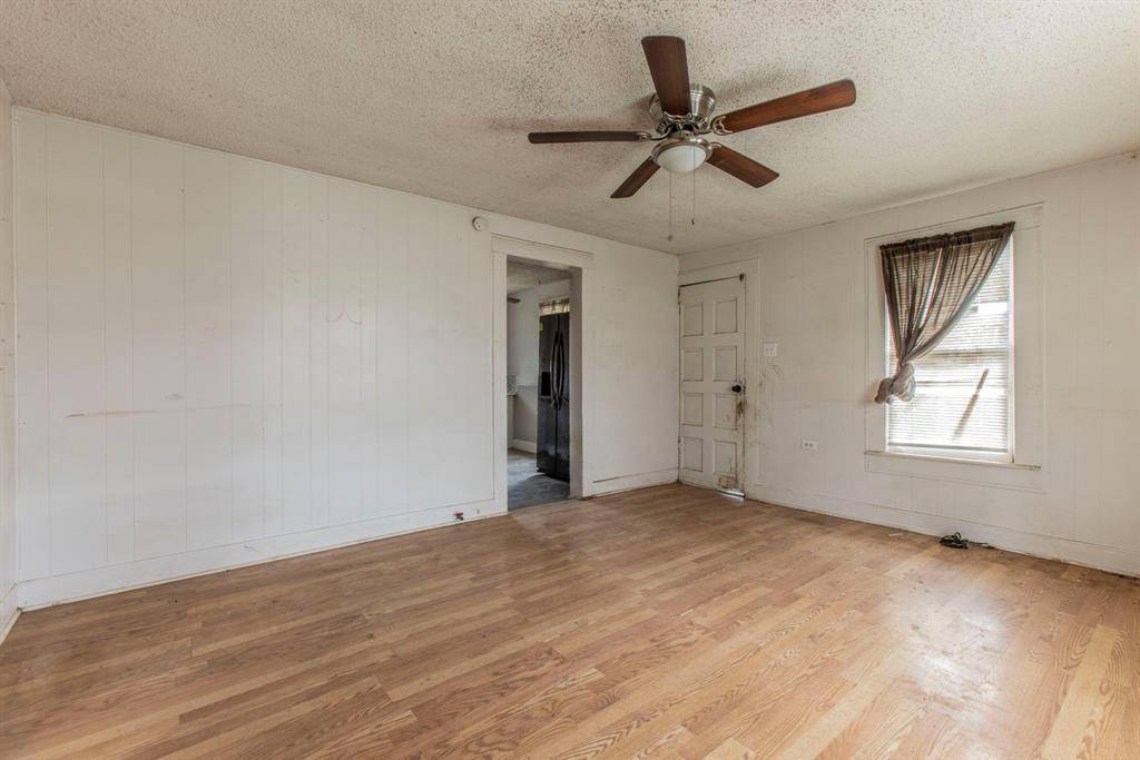 Hewitt, TX 76643,316 E Warren Street