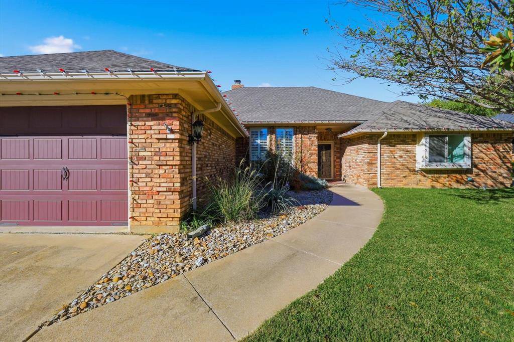 Bedford, TX 76021,3721 Fieldcrest Lane