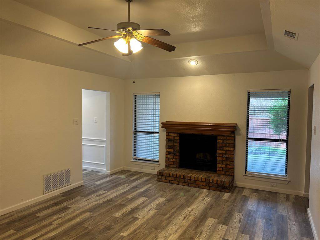 Desoto, TX 75115,801 Summit