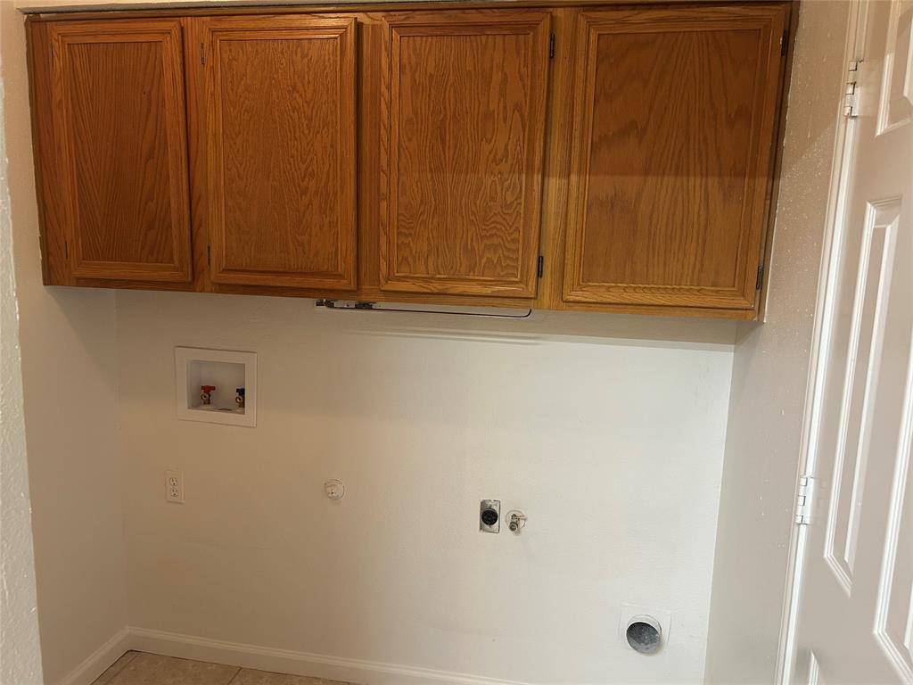 Desoto, TX 75115,801 Summit