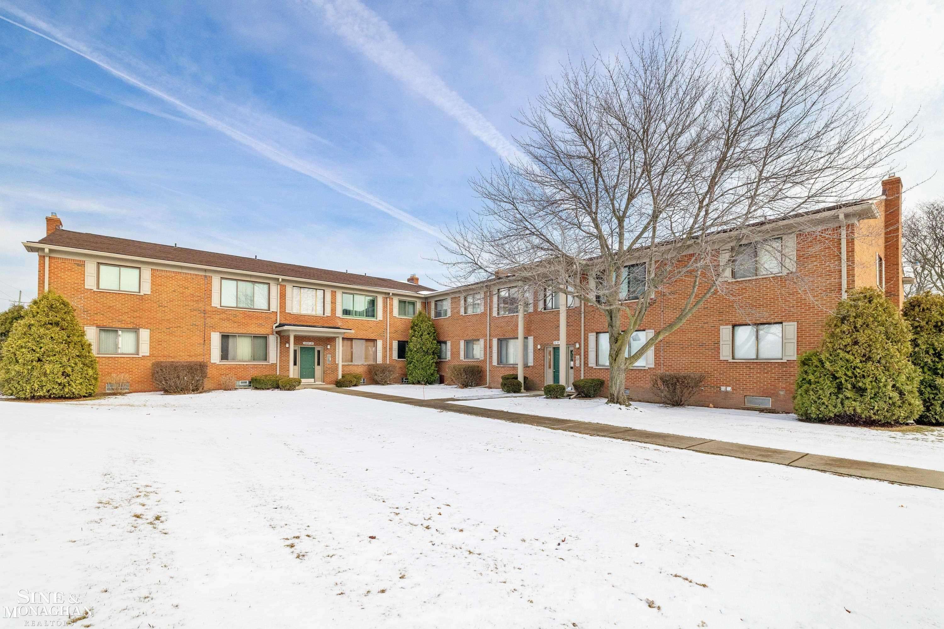 Saint Clair Shores, MI 48082,32616 Harper AVE